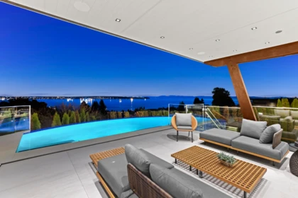 Office / Den Photo of 1840 Orchard Way, West Vancouver, BC