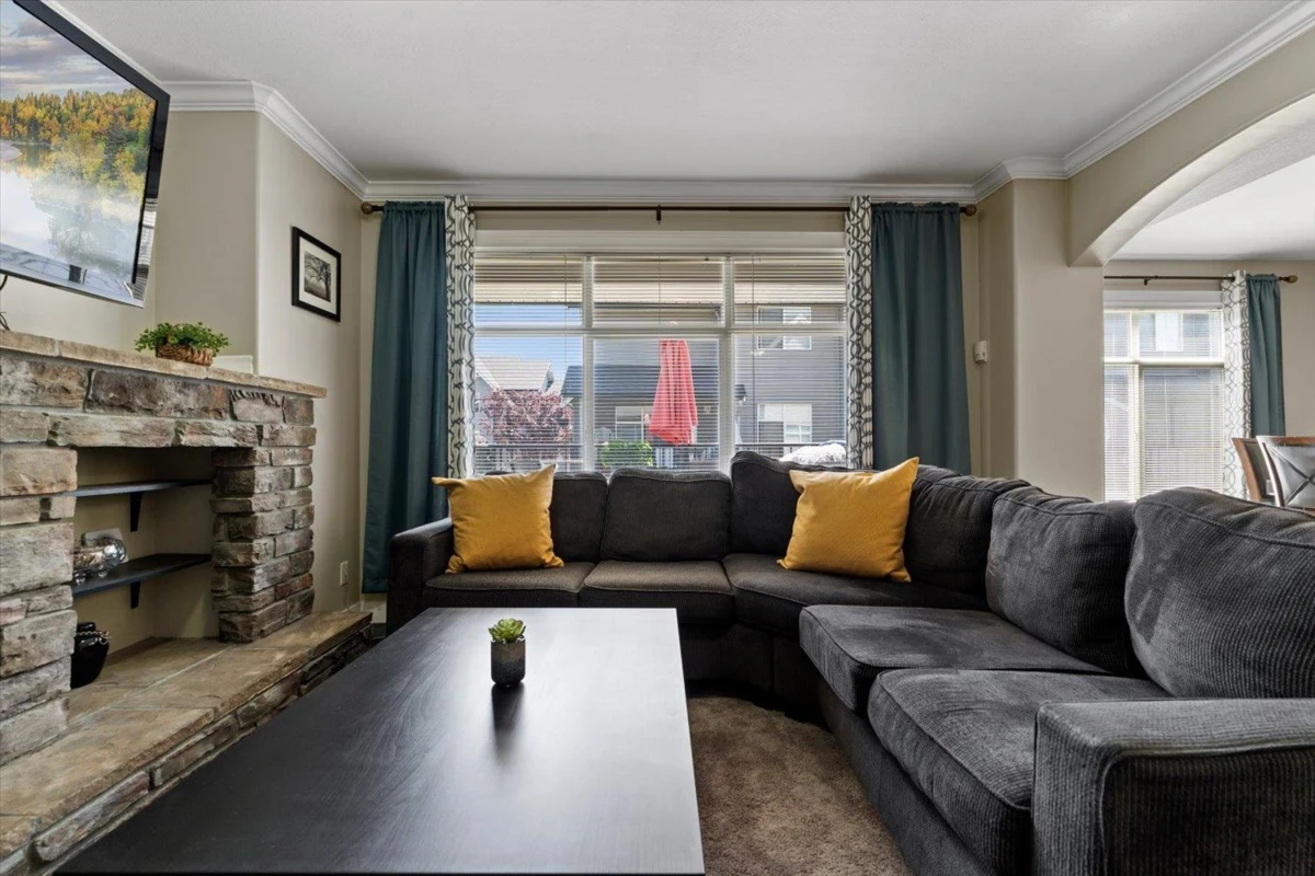 Family Room Photo of 77 8881 Walters Street, Chilliwack, BC