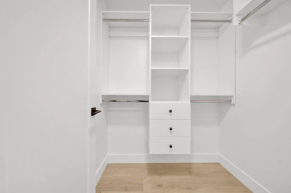 Walk-In Closet Photo of 13 12770 105 Avenue, Surrey, BC