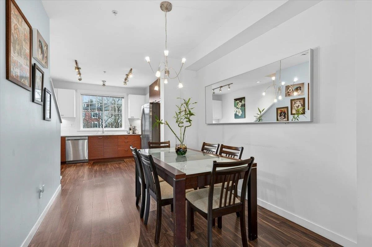 Living Room Photo of 39 3010 Riverbend Drive, Coquitlam, BC