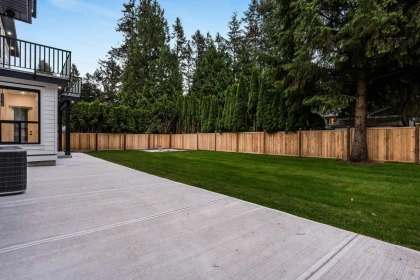 Front Yard Photo of 20372 42 Avenue, Langley, BC