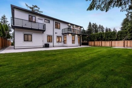 Swimming Pool Photo of 20372 42 Avenue, Langley, BC
