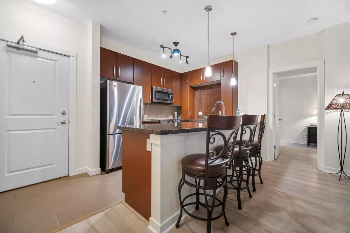 Family Room Photo of 103 15168 19 Avenue, Surrey, BC