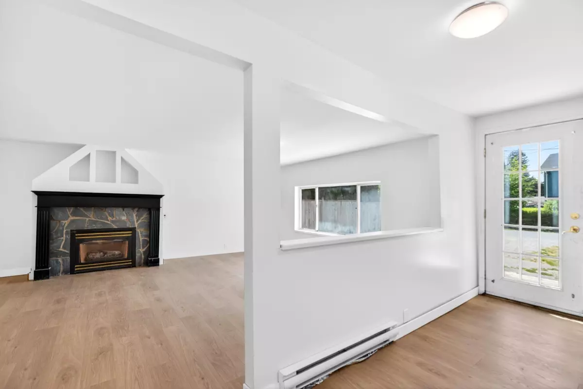 Living Room Photo of 12822 229 Street, Maple Ridge, BC