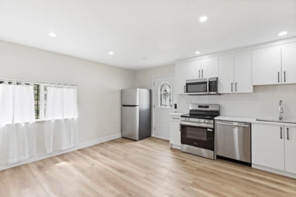 Mudroom Photo of 12822 229 Street, Maple Ridge, BC