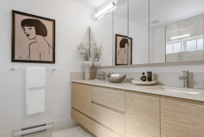 Powder Room Photo of 48 16355 21 Avenue, Surrey, BC