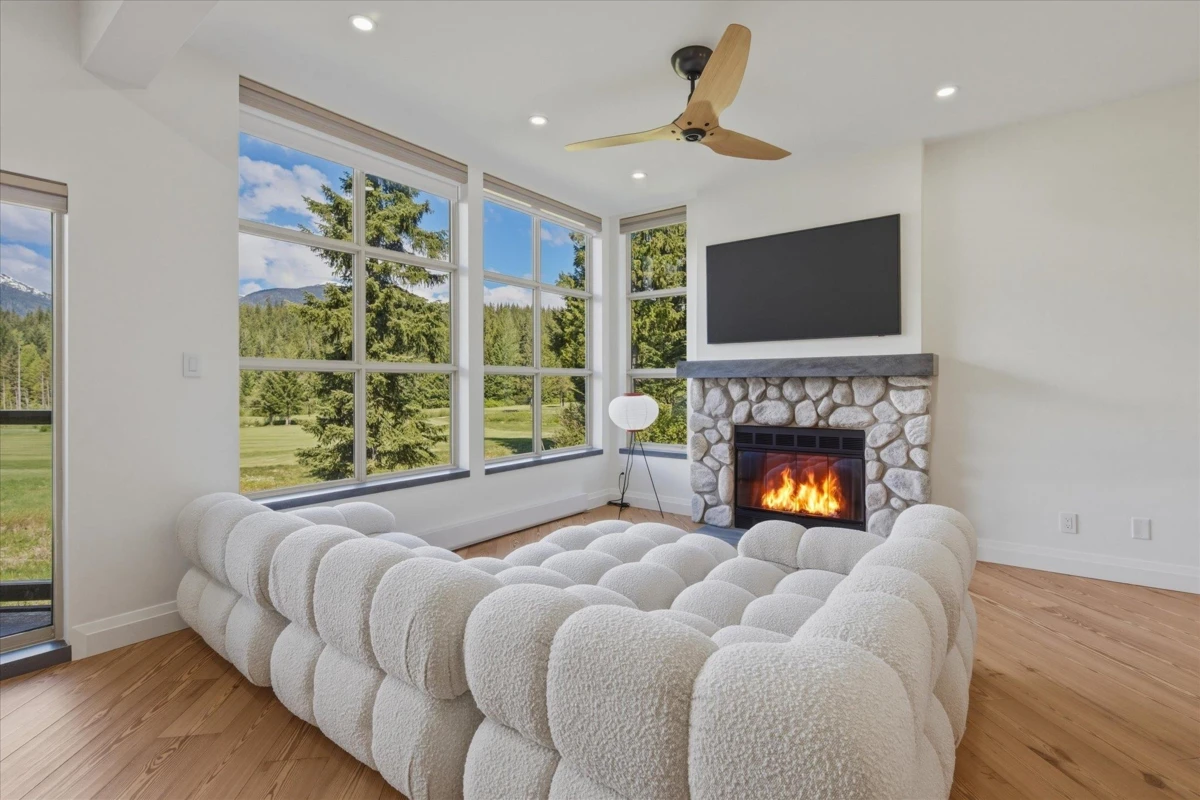 Dining Area Photo of 5 4644 Blackcomb Way, Whistler, BC