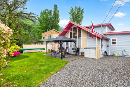 35023 North Sward Road, Mission, BC, Mission — Single Family Residence for sale
