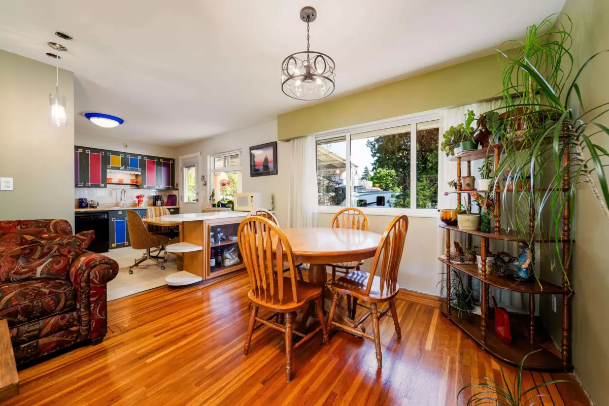 Dining Area Photo of 11316 91 Avenue, Delta, BC