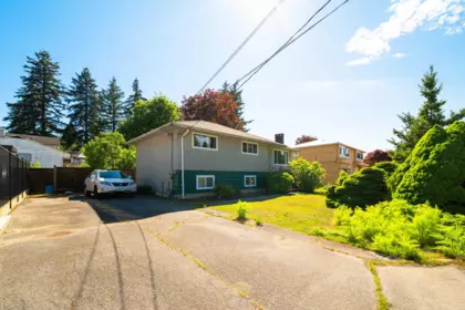 Front Yard Photo of 11316 91 Avenue, Delta, BC