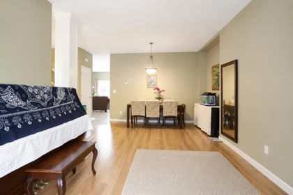 Kitchen Island Photo of 36254 S Auguston Parkway, Abbotsford, BC