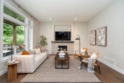 Breakfast Nook Photo of 3565 Highland Drive, Coquitlam, BC