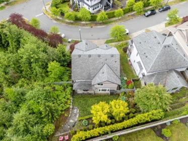 Hot Tub / Spa Photo of 3565 Highland Drive, Coquitlam, BC