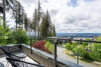 Staircase Photo of 3565 Highland Drive, Coquitlam, BC