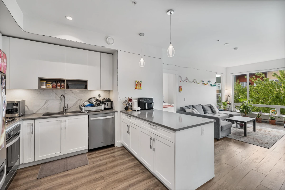 Family Room Photo of A315 20727 Willoughby Town Centre Drive, Langley, BC