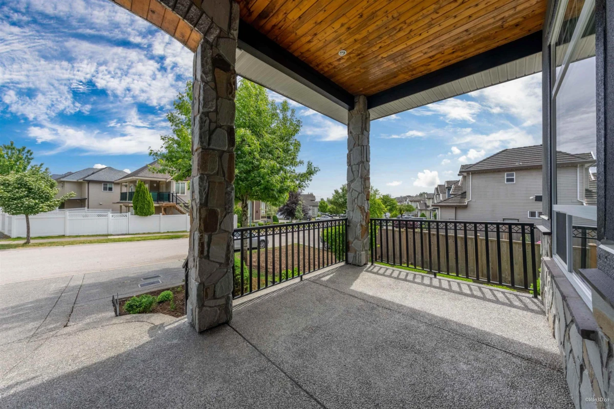 Dining Area Photo of 8121 145 Street, Surrey, BC