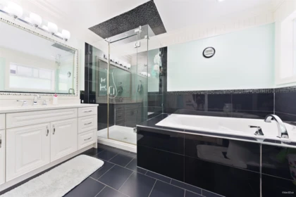 Mudroom Photo of 8121 145 Street, Surrey, BC