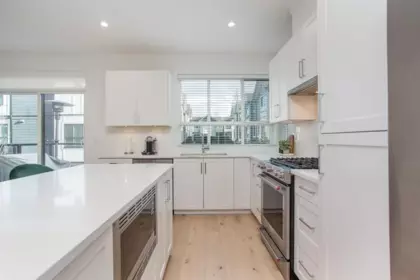 Breakfast Nook Photo of 36 16760 25 Avenue, Surrey, BC