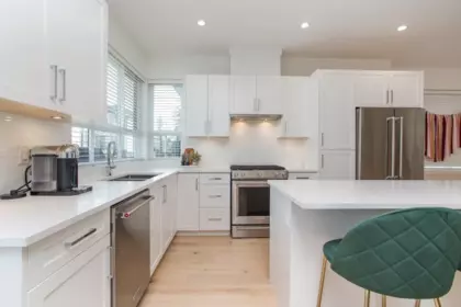 Kitchen Island Photo of 36 16760 25 Avenue, Surrey, BC