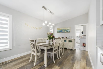 Kitchen Island Photo of 18018 60 Avenue, Surrey, BC