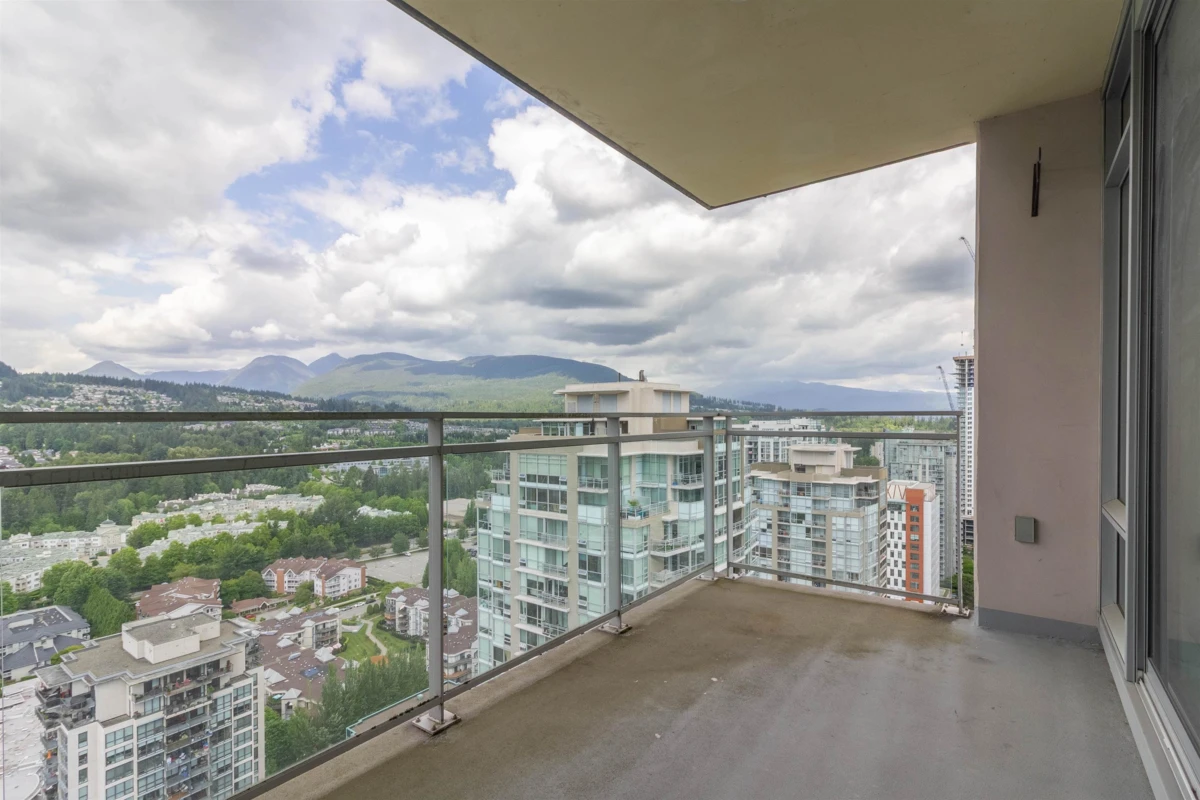 Family Room Photo of 3702 2955 Atlantic Avenue, Coquitlam, BC