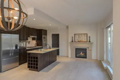 301 4721 Hastings Street, Burnaby, BC, Burnaby — Apartment/Condo for sale