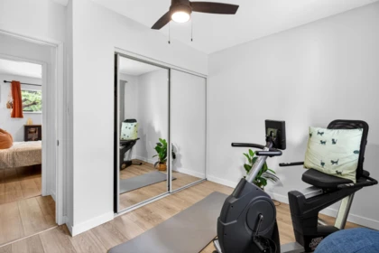 Mudroom Photo of 10871 Oriole Drive, Surrey, BC