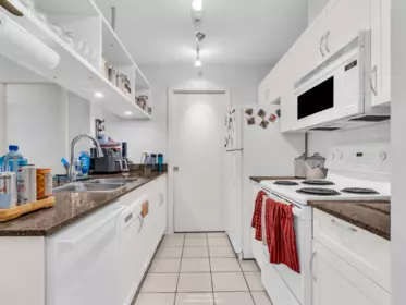 Breakfast Nook Photo of 204 933 Hornby Street, Vancouver, BC