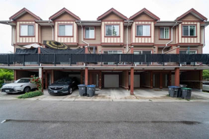 Mudroom Photo of 3 6388 140 Street, Surrey, BC