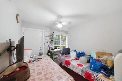 Office / Den Photo of 3 6388 140 Street, Surrey, BC