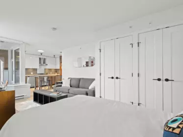 Guest Bathroom Photo of 502 311 E 6th Avenue, Vancouver, BC