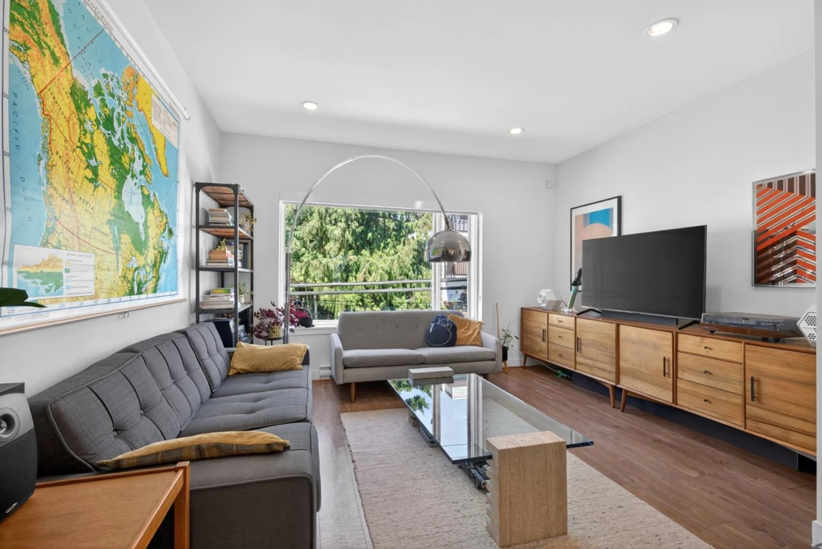 Living Room Photo of 217 455 E 16th Avenue, Vancouver, BC