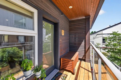Front Yard Photo of 217 455 E 16th Avenue, Vancouver, BC