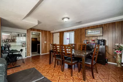 Entry Foyer Photo of 343 Pembina Street, New Westminster, BC