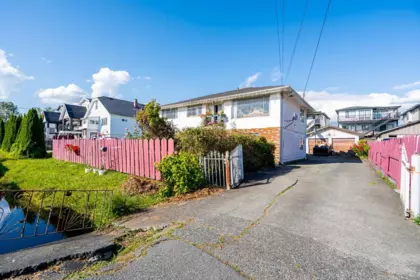 343 Pembina Street, New Westminster, BC, New Westminster — Single Family Residence for sale