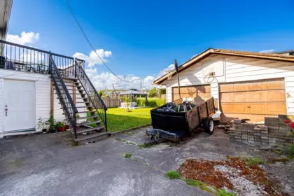 Swimming Pool Photo of 343 Pembina Street, New Westminster, BC