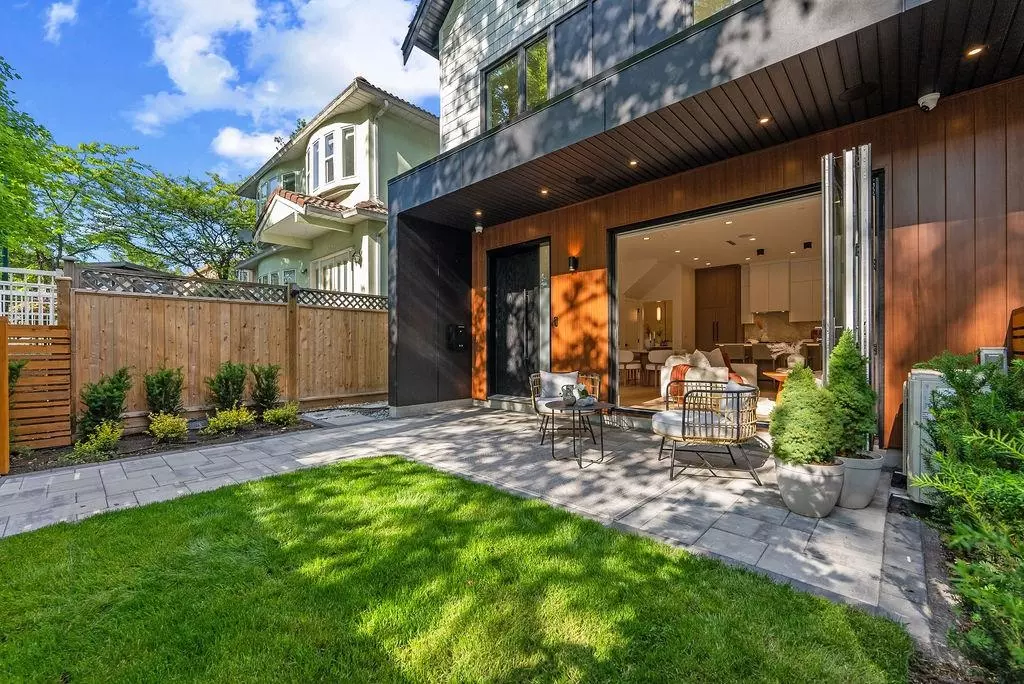 Exterior Rear Photo of 1 6318 Sophia Street, Vancouver, BC