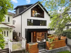 1 6318 Sophia Street, Vancouver, BC