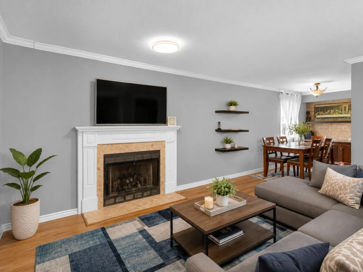 Family Room Photo of 186 10077 156 Street, Surrey, BC