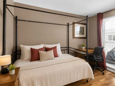 Bedroom 4 Photo of 186 10077 156 Street, Surrey, BC