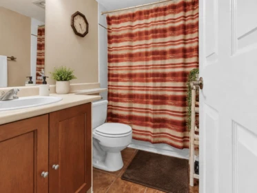 Guest Bathroom Photo of 186 10077 156 Street, Surrey, BC