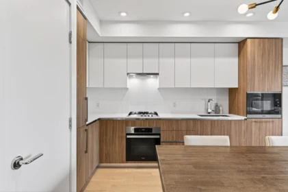 Primary Bathroom Photo of 308 209 E 20 Avenue, Vancouver, BC