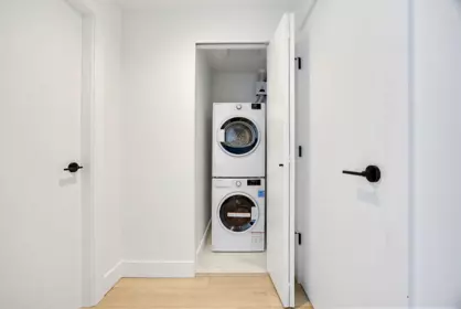 Hallway Photo of 809 8750 University Crescent, Burnaby, BC