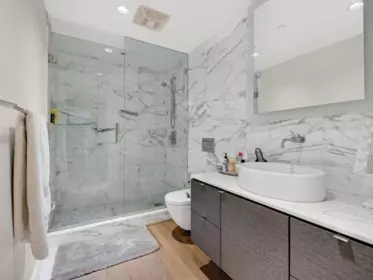 Guest Bathroom Photo of 1902 1499 W Pender Street, Vancouver, BC