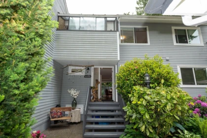 Breakfast Nook Photo of 4689 Hoskins Road, North Vancouver, BC