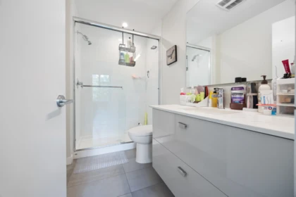 Guest Bathroom Photo of 220 10838 Whalley Boulevard, Surrey, BC