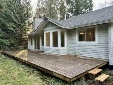Mudroom Photo of 9232 Farrington Street, Mission, BC