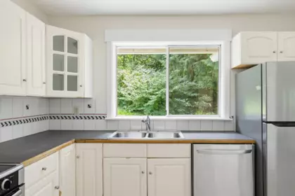 Walk-In Closet Photo of 9232 Farrington Street, Mission, BC