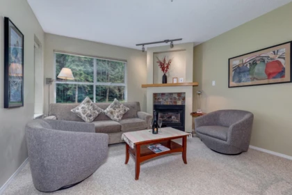 207 4749 Spearhead Drive, Whistler, BC, Whistler — Apartment/Condo for sale