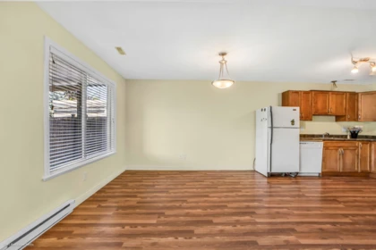 Garage Interior Photo of 9487 Coote Street, Chilliwack, BC